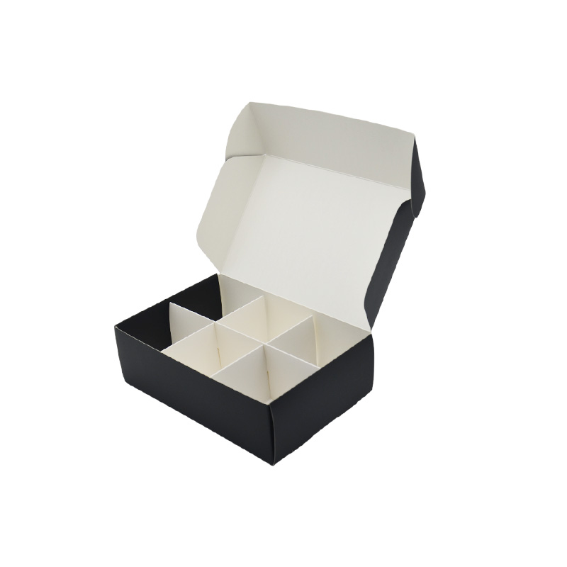 Box with 6 compartments